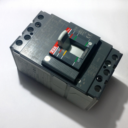 T1B 160 TMD 16-630 3p F FC Cu (1x70mm2)  16kA Автоматический выключатель 1SDA050870R1